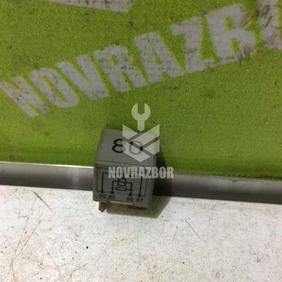 Реле VW Passat B5+ 00-05 Реле VW Passat B5+ 00-05