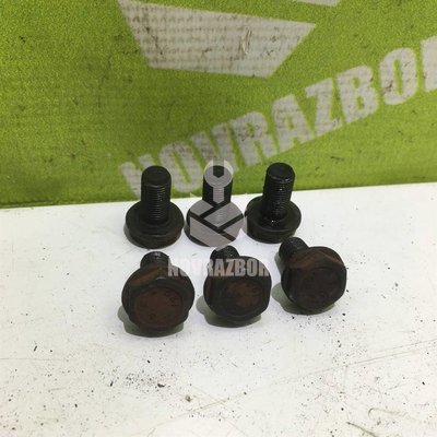 Болт коленвала VW Passat B3 1988-1993 Болт коленвала VW Passat B3 1988-1993