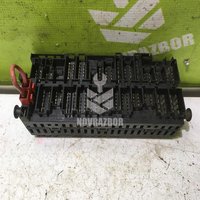 Блок предохранителей VW Passat  B3  1988-1993