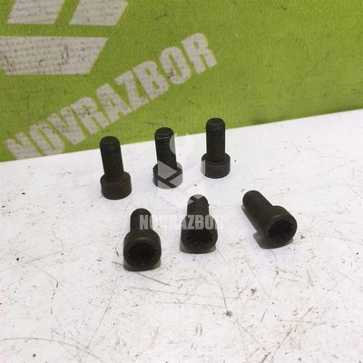 Болт маховика Skoda Octavia A5 1Z   04-13