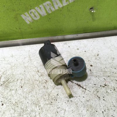 Насос омывателя VW Caddy 3 2004-2015 Насос омывателя VW Caddy 3 2004-2015