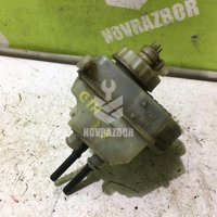 Бачок главного тормозного цилиндра VW Golf 2 Jetta 2 83-92