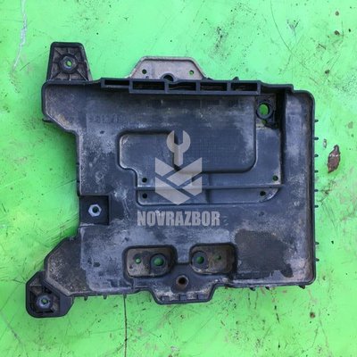 Крепление АКБ (корпус/подставка) Hyundai Solaris 2010-2017 Крепление АКБ (корпус/подставка) Hyundai Solaris 2010-2017