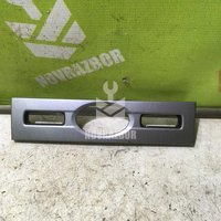 Накладка декоративная Ford Mondeo 3 00-07