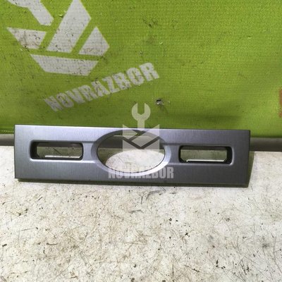 Накладка декоративная Ford Mondeo 3 00-07 Накладка декоративная Ford Mondeo 3 00-07