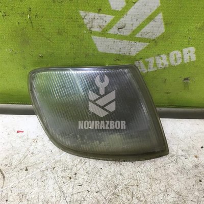 Отражатель в бампер правый VW Passat B4 94-96 Отражатель в бампер правый VW Passat B4 94-96
