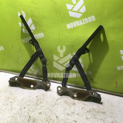 Петля капота Opel Vectra B 1995-1999