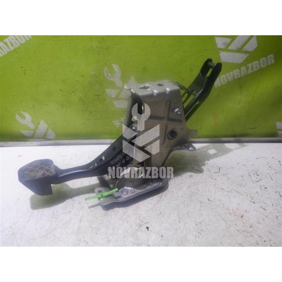 Педаль тормоза VW Caddy 3 2004-2015 Педаль тормоза VW Caddy 3 2004-2015