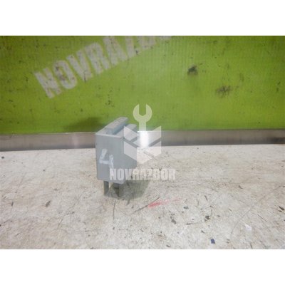 Реле VW Caddy 3 2004-2015 Реле VW Caddy 3 2004-2015