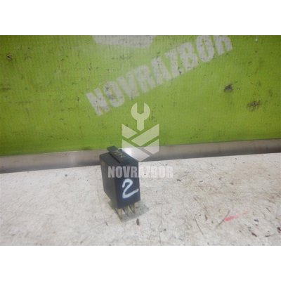 Реле VW Caddy 3 2004-2015 Реле VW Caddy 3 2004-2015
