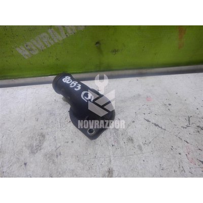 Фланец двигателя системы охлаждения VW Passat B2 1981-1988 Фланец двигателя системы охлаждения VW Passat B2 1981-1988