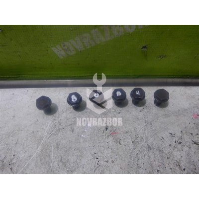 Болт маховика Audi Q7 2005>