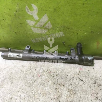 Рейка топливная (рампа) VW Caddy 3 2004-2015 Рейка топливная (рампа) VW Caddy 3 2004-2015