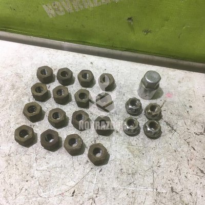 Гайка колеса Mazda Mazda 3  BK  02-09