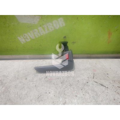 Ручка двери задней внутренняя правая Mazda Mazda 3 BK 02-09 Ручка двери задней внутренняя правая Mazda Mazda 3 BK 02-09