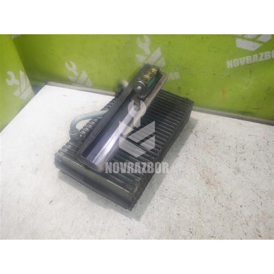 Радиатор кондиционера (конденсер) Opel Vectra B 1995-1999 Радиатор кондиционера (конденсер) Opel Vectra B 1995-1999