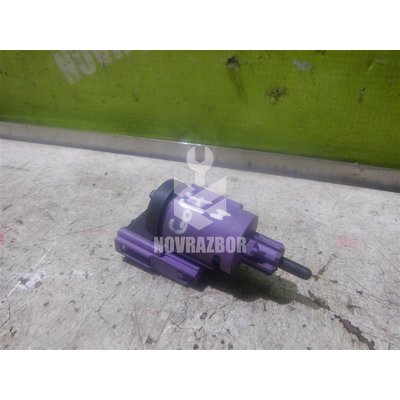 Датчик включения стопсигнала VW Golf 4 Bora 97-05