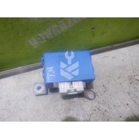 Блок электронный Toyota Highlander I 01-06