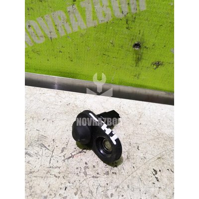 Выключатель концевой Toyota Highlander I 01-06 Выключатель концевой Toyota Highlander I 01-06