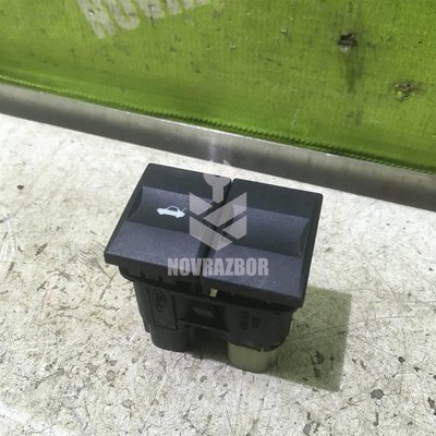Кнопка открывания багажника Ford Mondeo 3 00-07 Кнопка открывания багажника Ford Mondeo 3 00-07