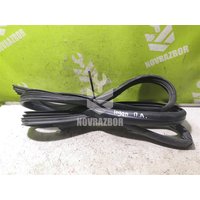 Уплотнитель двери Renault Logan 2005-2014