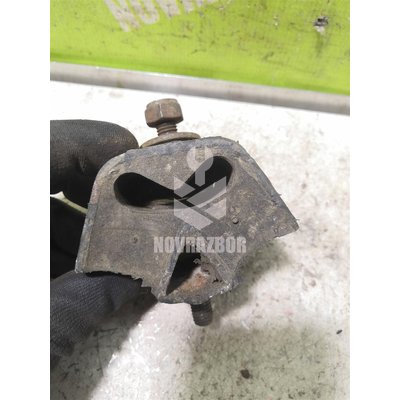 Опора двигателя Audi 80  90  B3  86-91