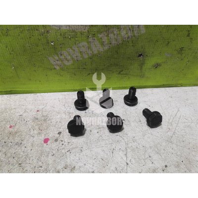 Болт маховика VW Golf 4 Bora 97-05