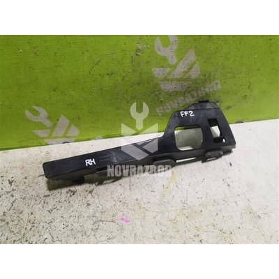 Кронштейн переднего бампера правый Ford C-MAX 2003-2010 Кронштейн переднего бампера правый Ford C-MAX 2003-2010