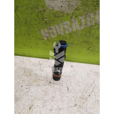 Форсунка инжекторная Renault Megane 99-02 Форсунка инжекторная Renault Megane 99-02