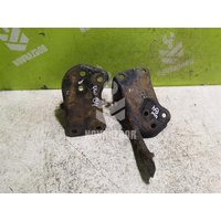 Кронштейн задней балки VW Passat B4 94-96