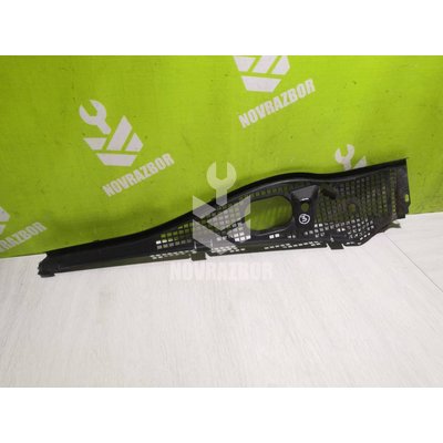 Решетка стеклоочистителя Renault Logan 2005-2014