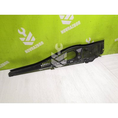 Решетка стеклоочистителя Renault Logan 2005-2014