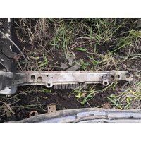 Балка подрадиаторная Toyota Highlander I 01-06