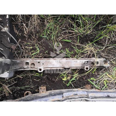 Балка подрадиаторная Toyota Highlander I 01-06