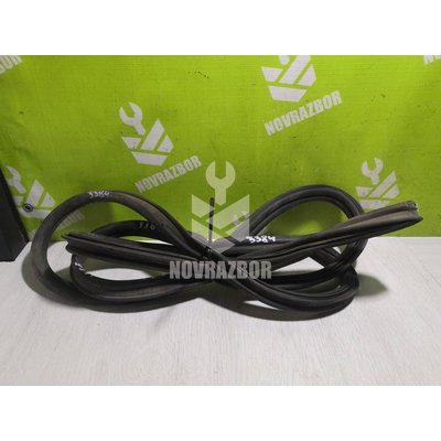 Уплотнитель двери Audi A6 C5  97-04