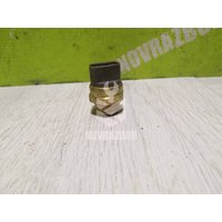 Датчик включения вентилятора VW Passat  B3  1988-1993