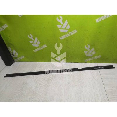 Уплотнитель стекла двери Skoda Felicia 1995-1998