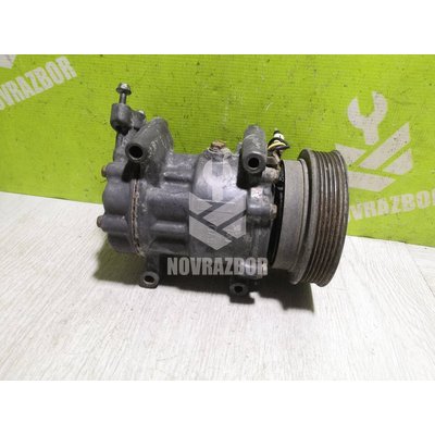 Компрессор кондиционера Renault Megane 99-02 Компрессор кондиционера Renault Megane 99-02