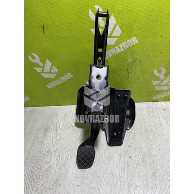 Педаль тормоза Audi A3 8L1 1996-2003 Педаль тормоза Audi A3 8L1 1996-2003