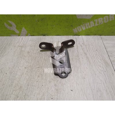 Петля двери передней правой верхняя Kia Ceed 2012>