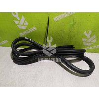 Уплотнитель двери Hyundai i30 12-17