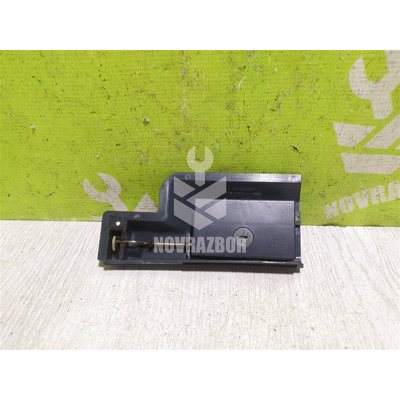 Замок бардачка Audi 80 90 B3 86-91 Замок бардачка Audi 80 90 B3 86-91