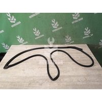 Уплотнитель двери Hyundai i30 12-17