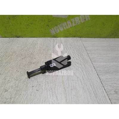 Датчик включения стопсигнала Chery Amulet (A15) 2006 > Датчик включения стопсигнала Chery Amulet (A15) 2006 >