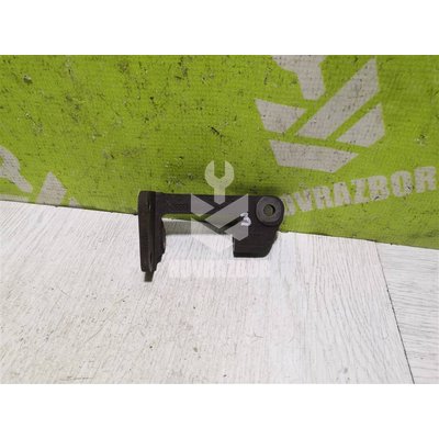 Кронштейн генератора Audi 100 C4 91-94