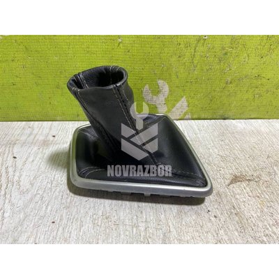 Чехол кулисы LADA VESTA 15-19 Чехол кулисы LADA VESTA 15-19