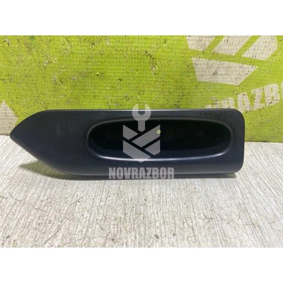 Ручка двери задней внутренняя правая Renault Laguna 94-99