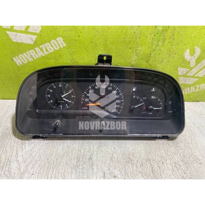 Панель приборов Renault Laguna 94-99 Панель приборов Renault Laguna 94-99