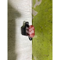 Кнопка аварийной сигнализации Renault Laguna 94-99