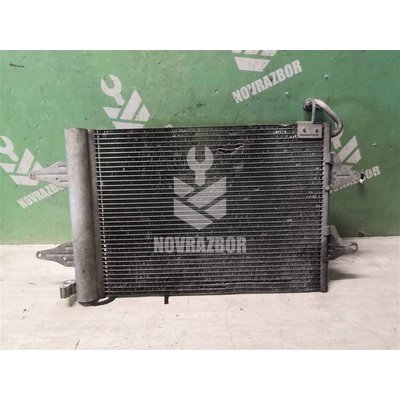 Радиатор кондиционера (конденсер) VW Polo 2001-2009